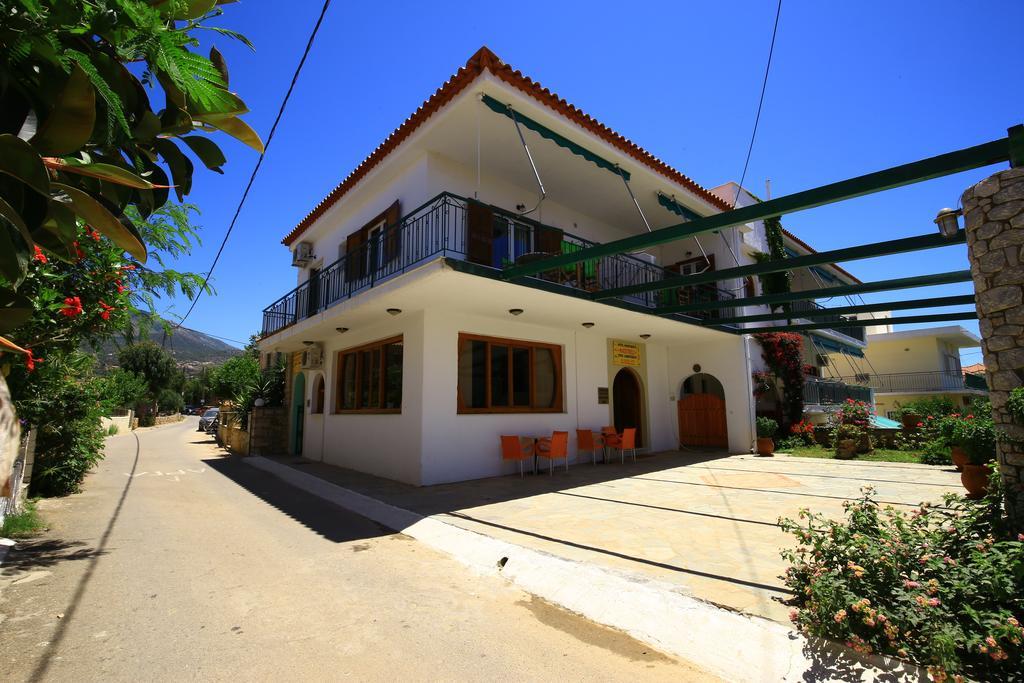 Maistreli Hotel Apartments Stoúpa Exterior photo